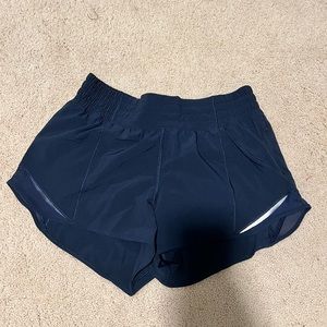 Lululemon hotty Hot short